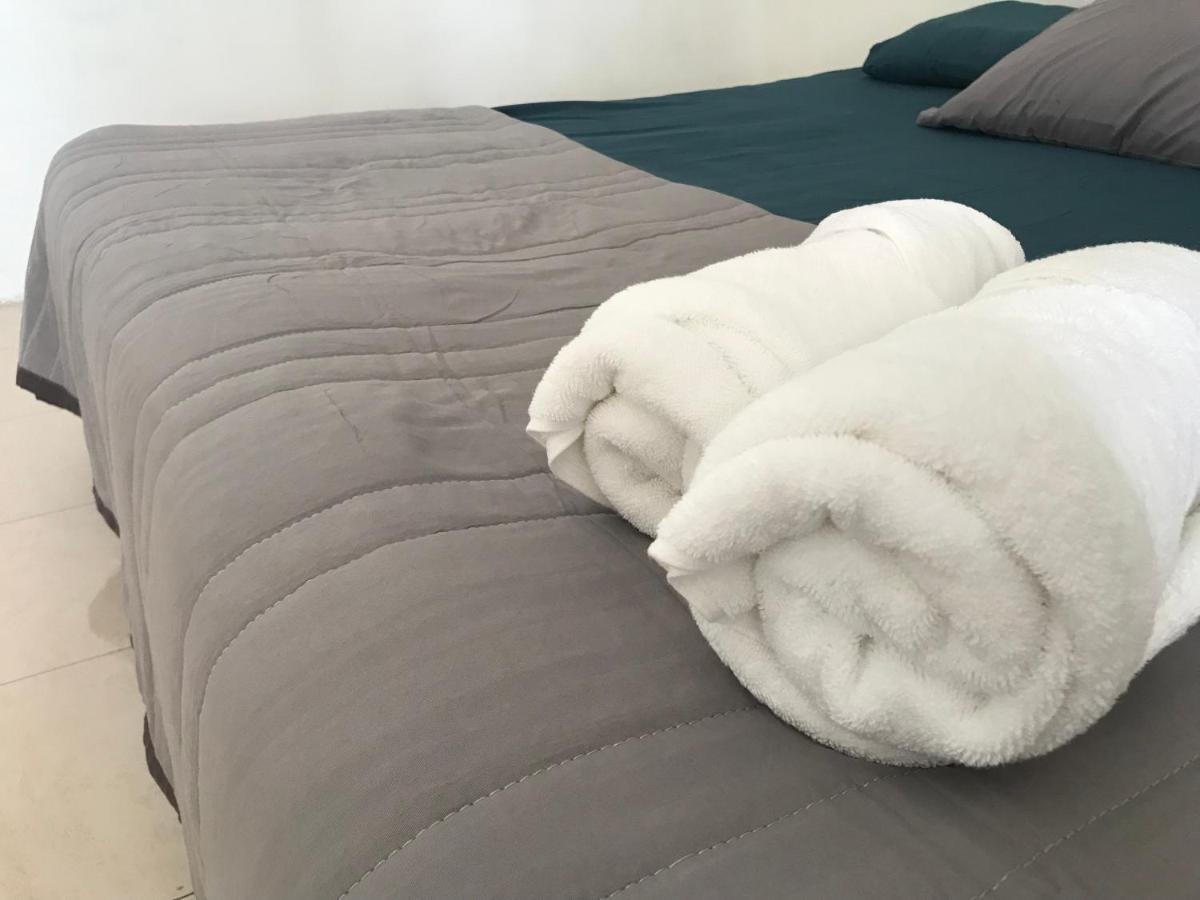 Solehah Homestay Seri Iskandar Exteriör bild