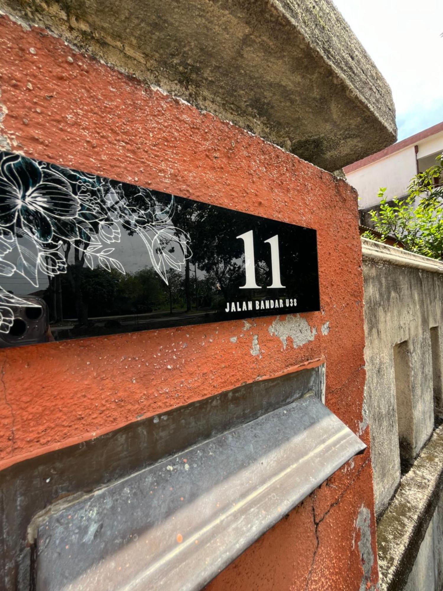 Solehah Homestay Seri Iskandar Exteriör bild